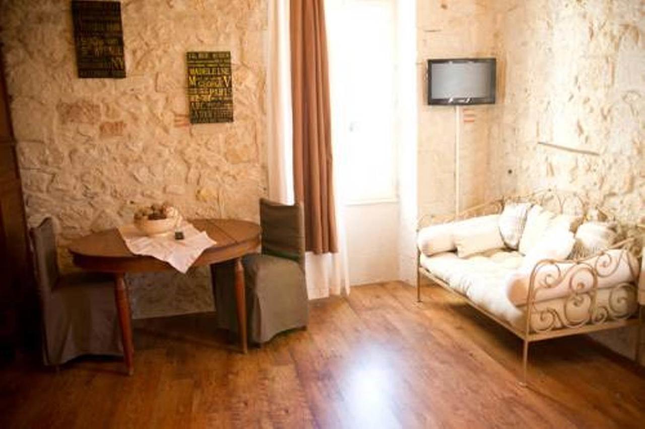 B&B L'Etape D'Angeline La Romieu ภายนอก รูปภาพ